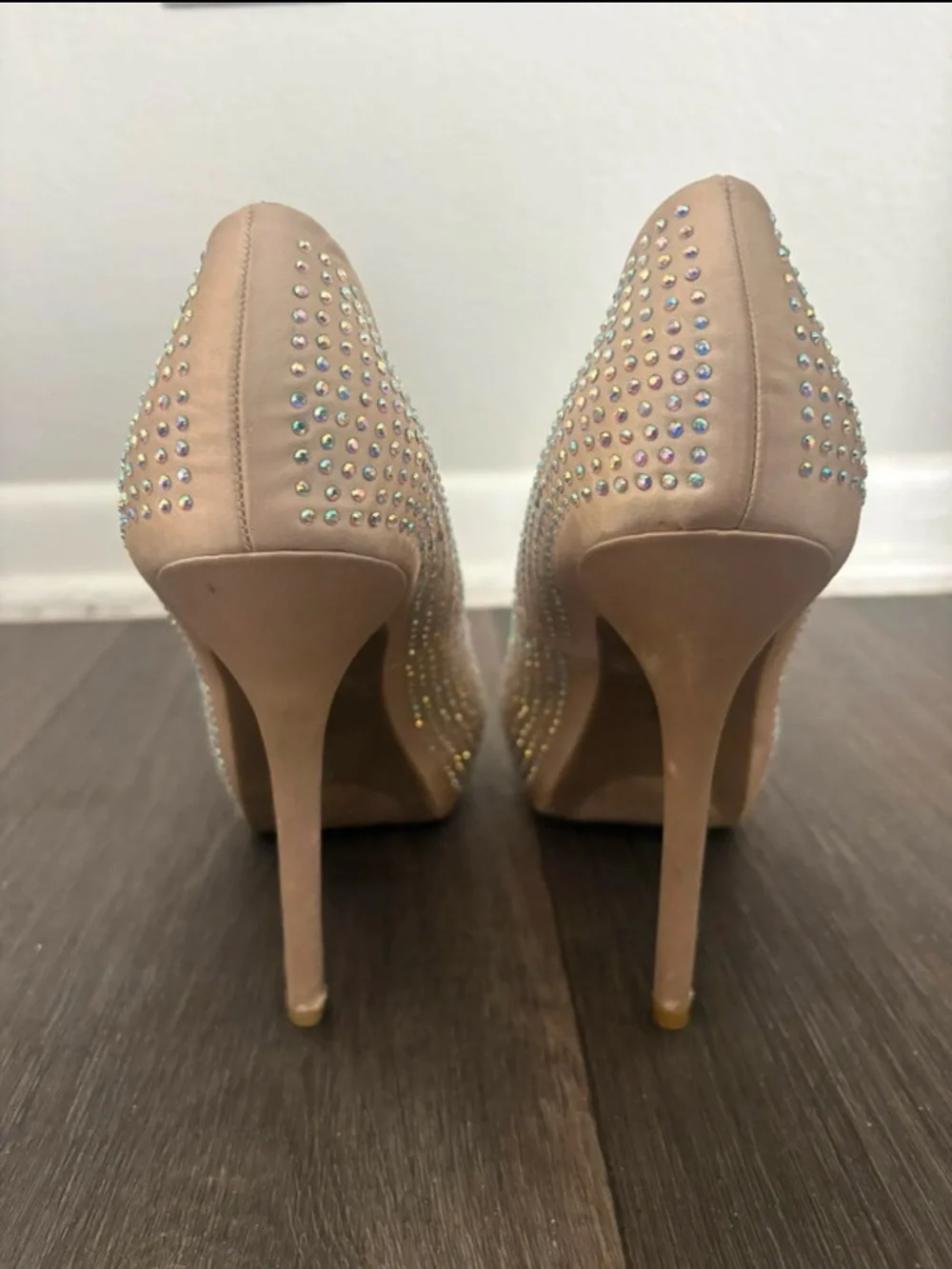 Jennifer Lopez elegant blush